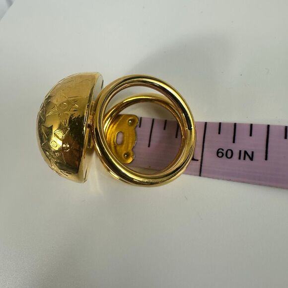 Celine Star Motif Ball Shape Scarf Ring Gold Tone - Picture 9 of 9